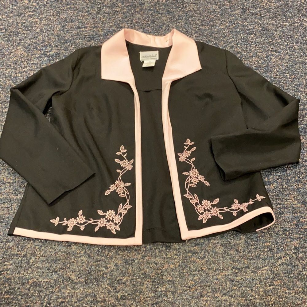 Anthony Richards Black and pink blazer sz. 14